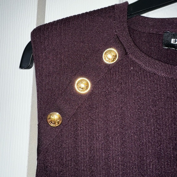 Express Deep Purple Knit Sleeveless Top with Gold Button Accent - Picture 3 of 7